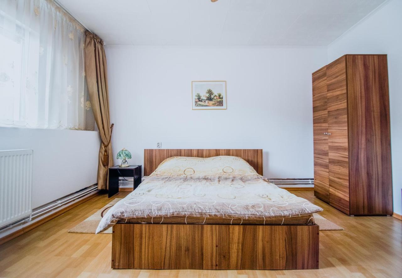 Transylvania Guest House บราชอฟ ภายนอก รูปภาพ