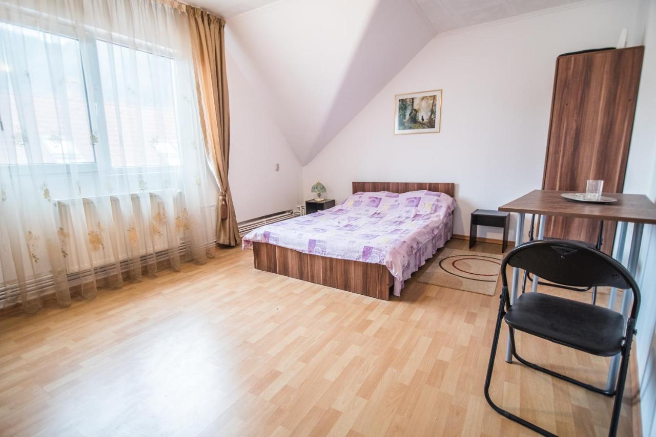 Transylvania Guest House บราชอฟ ภายนอก รูปภาพ