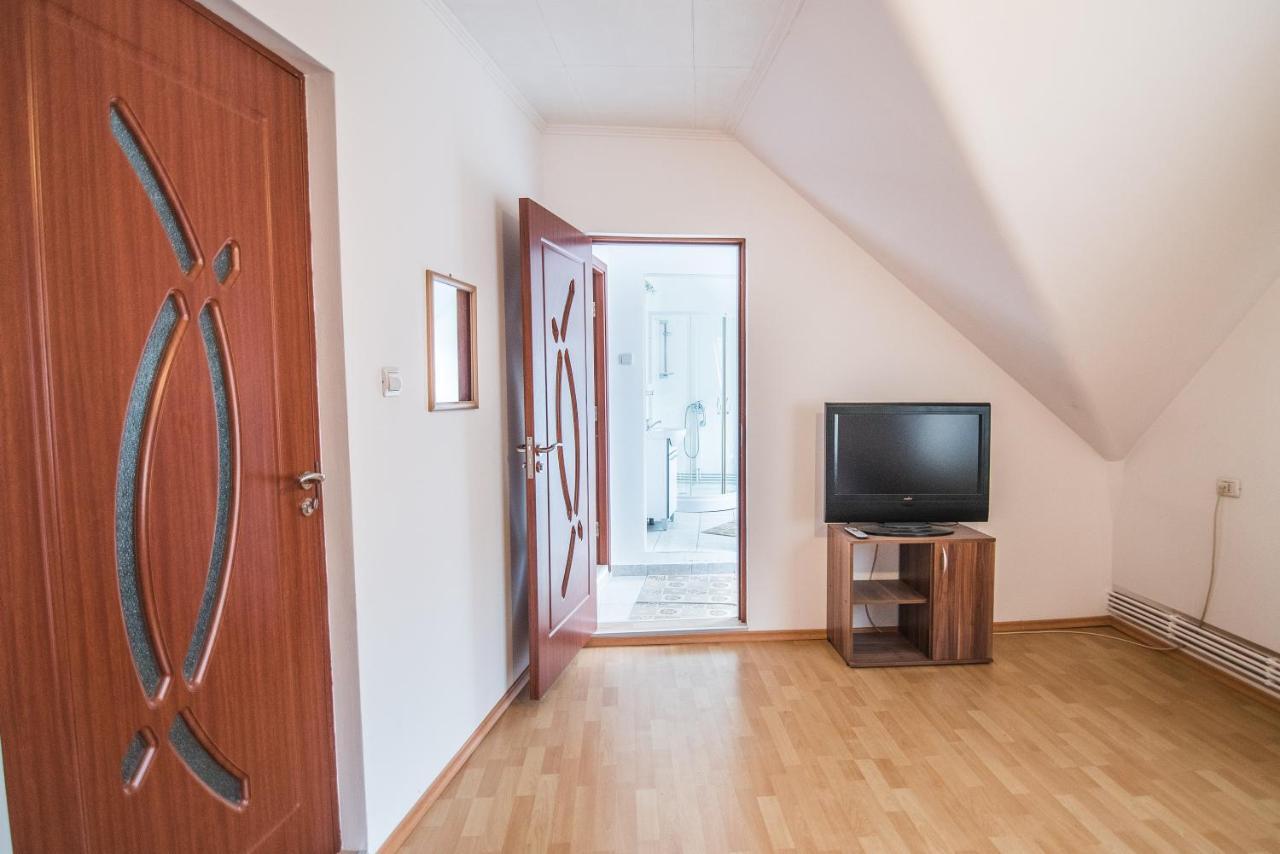 Transylvania Guest House บราชอฟ ภายนอก รูปภาพ