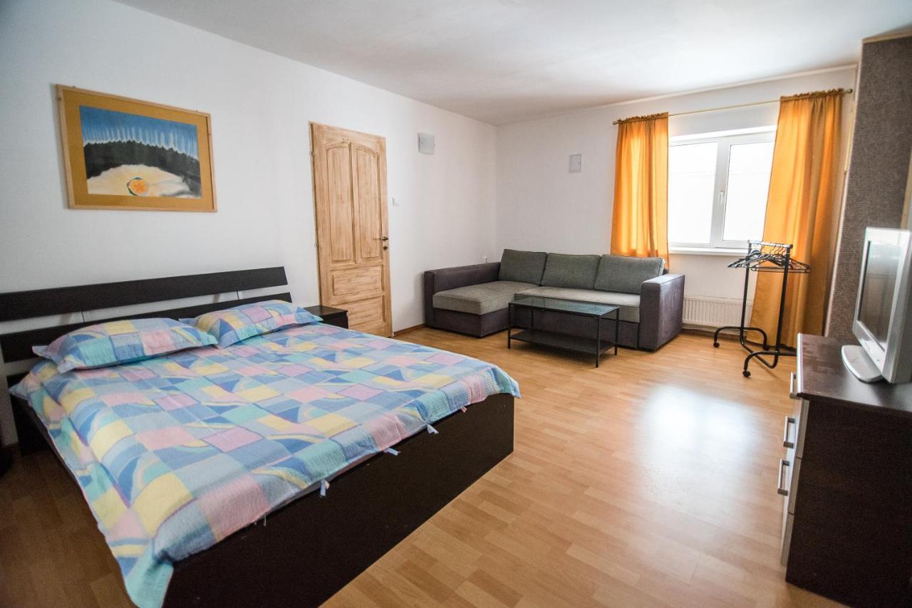 Transylvania Guest House บราชอฟ ภายนอก รูปภาพ