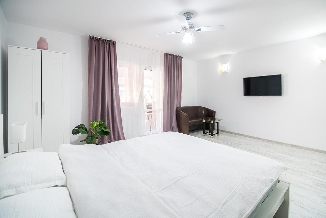 Transylvania Guest House บราชอฟ ภายนอก รูปภาพ