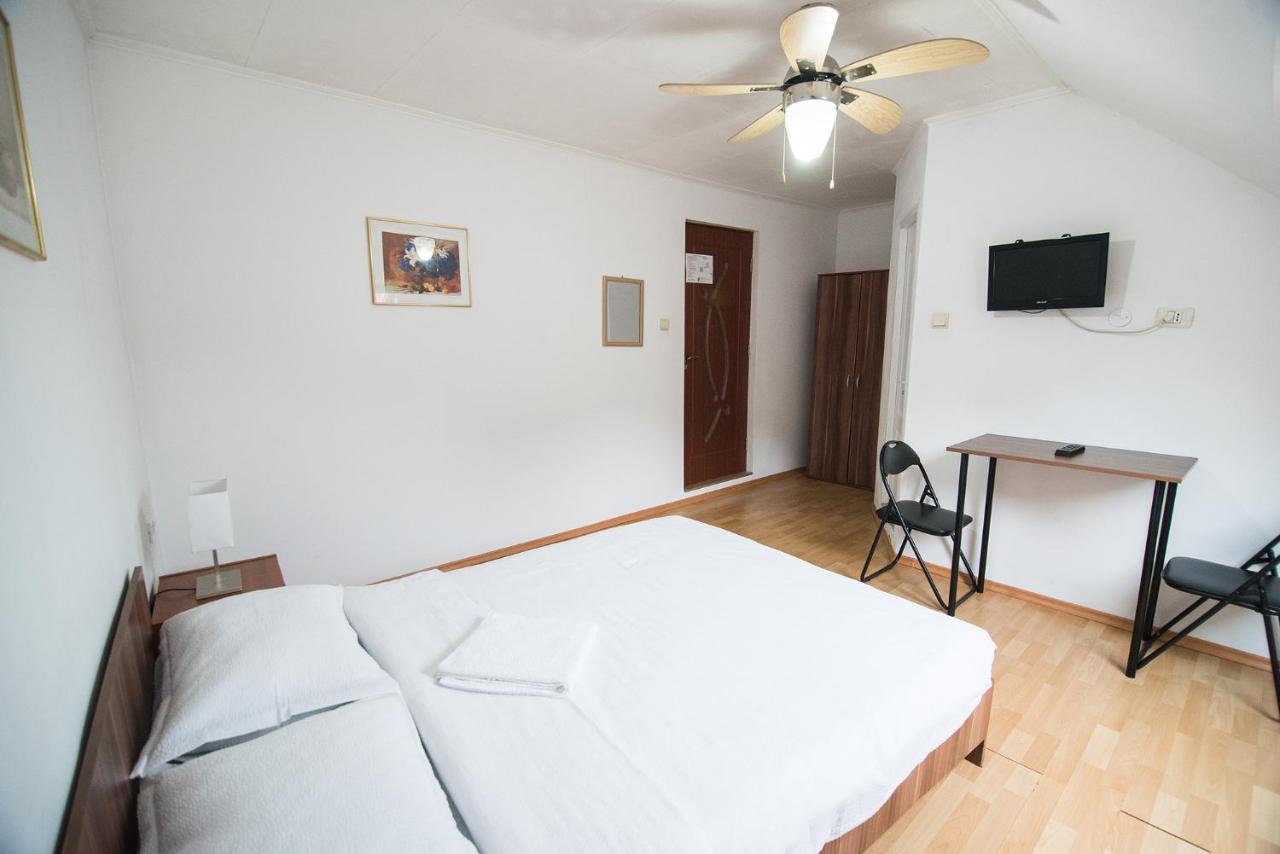 Transylvania Guest House บราชอฟ ภายนอก รูปภาพ