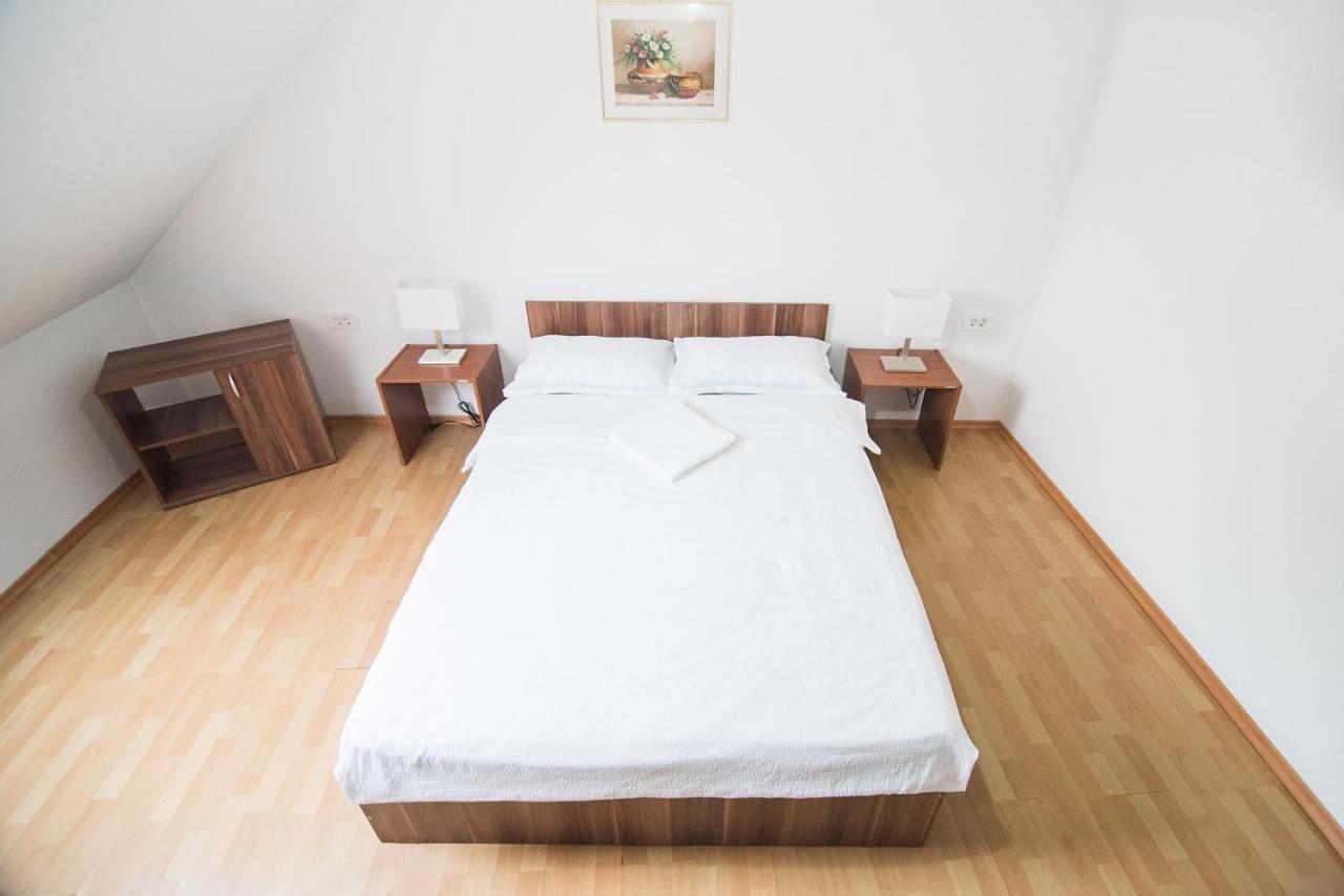 Transylvania Guest House บราชอฟ ภายนอก รูปภาพ