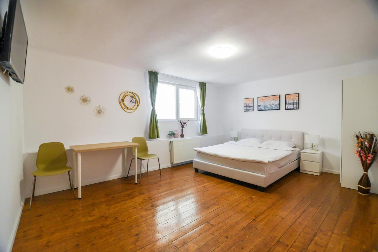 Transylvania Guest House บราชอฟ ภายนอก รูปภาพ