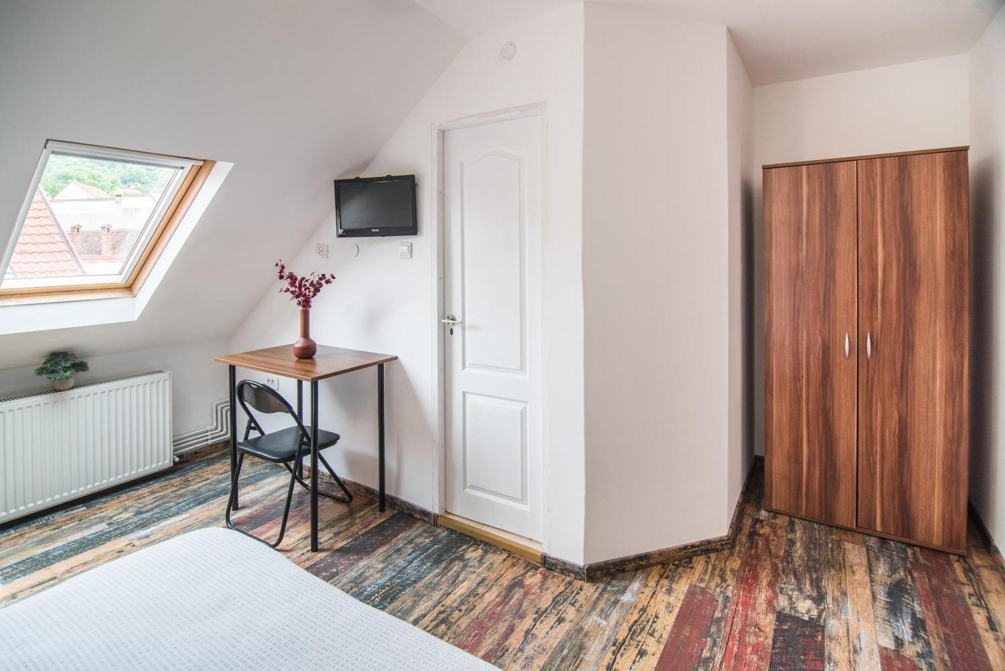 Transylvania Guest House บราชอฟ ภายนอก รูปภาพ